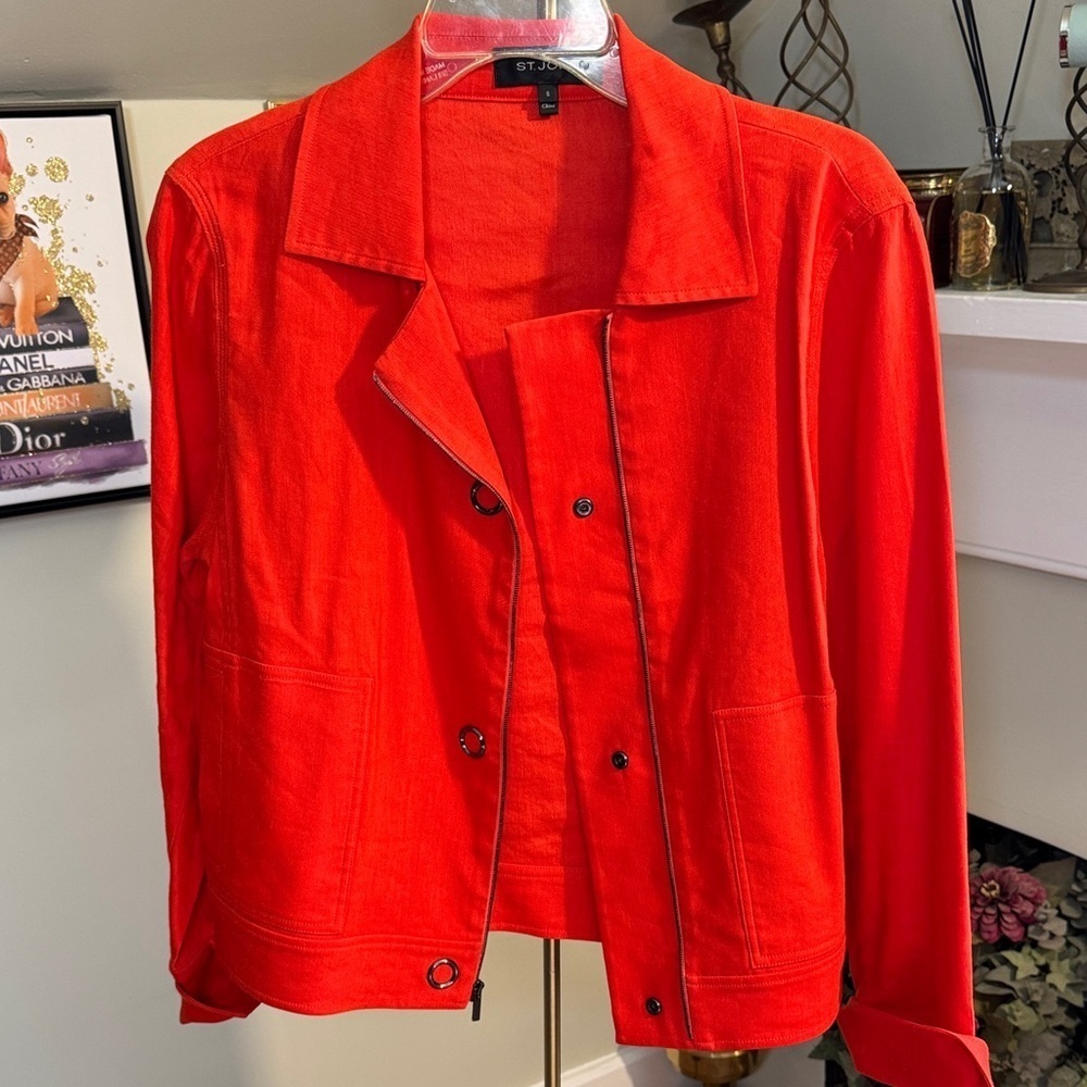 NWOT St. John Vibrant Red Linen/Silk Blend Bomber Style Jacket Zipper and Snaps - Picture 3 of 15